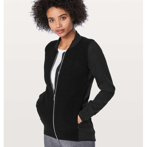NWT Lululemon Stand Out Sherpa Jacket Black - Picture 2 of 8
